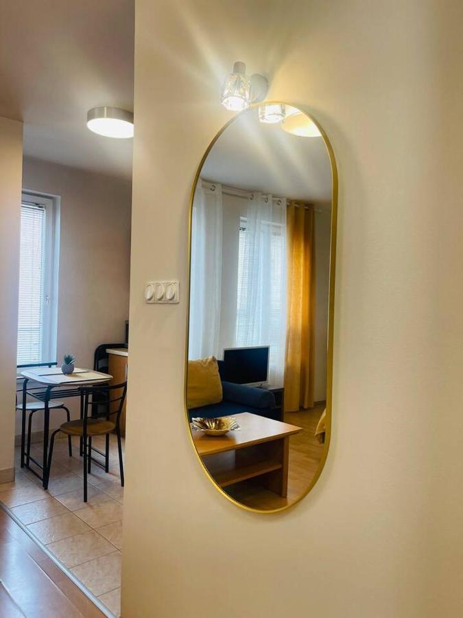 Central Studio Close To Andrassy Avenue For 4 Persons Boedapest Buitenkant foto